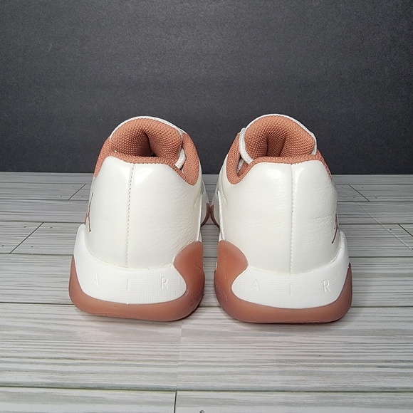 Women's Air Jordan 11 CMFT Low Sail/Sky J Orange Size 8.5 - DV2629 108 - Picture 8 of 11